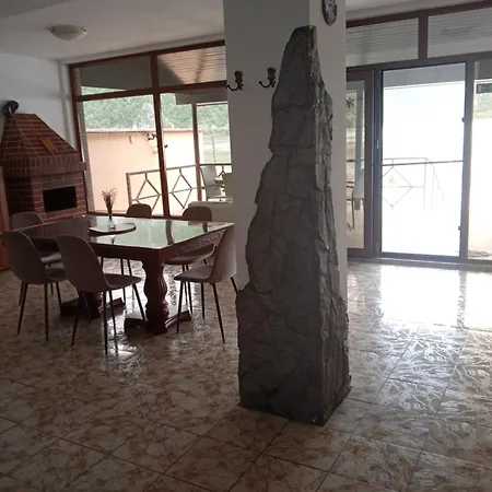 Casa Bobo 펜션 두보바